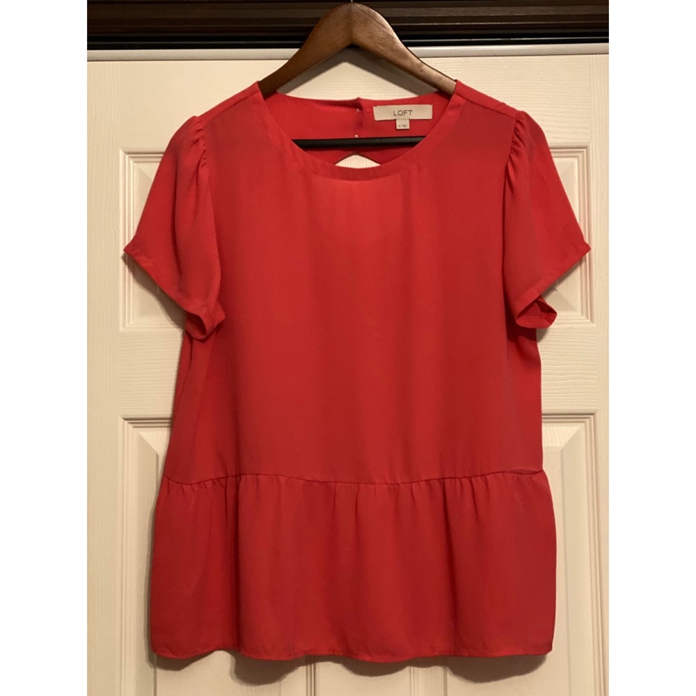 LOFT Short Sleeve Peplum Keyhole Back Blouse